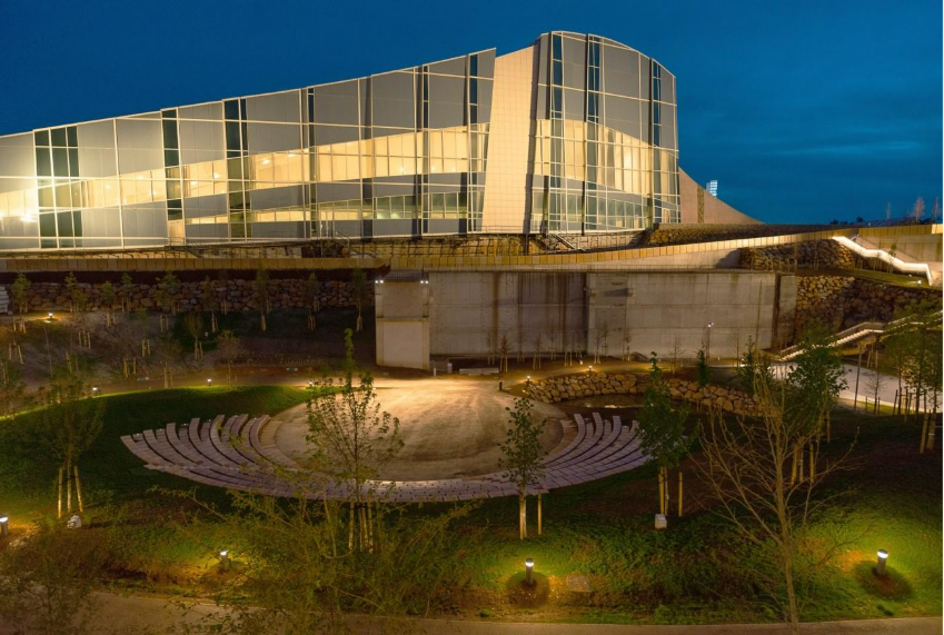 Der Xardín do Teatro, einer der spektakulärsten Bereiche der Cidade da Cultura (Stadt der Kultur) in Santiago de Compostela Der Xardín do Teatro, einer der spektakulärsten Bereiche der Cidade da Cultura (Stadt der Kultur) in Santiago de Compostela