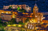 Panoramablick auf Albarracín, einen der schönsten Orte für einen Familienurlaub Panoramablick auf Albarracín, einen der schönsten Orte für einen Familienurlaub