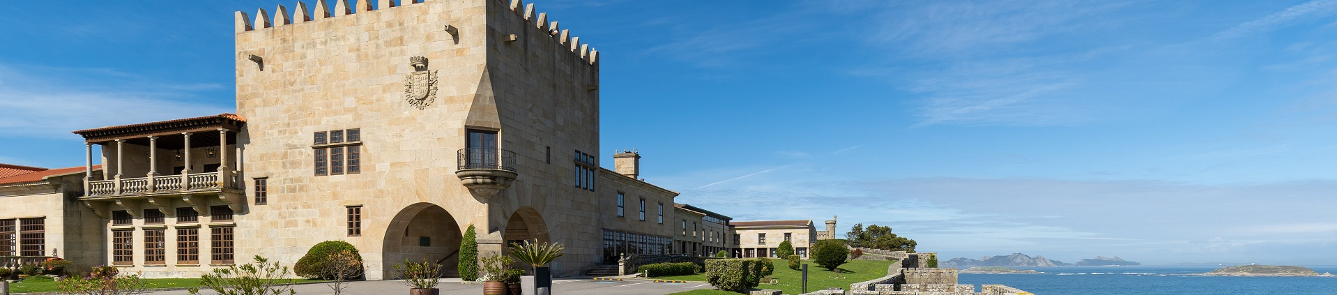 Paradores integriert Nachhaltigkeit in die Planung von Kongressen, Tagungen und Veranstaltungen innerhalb seines Netzwerks von Häusern. Im Bild: der Parador de Baiona (Pontevedra).