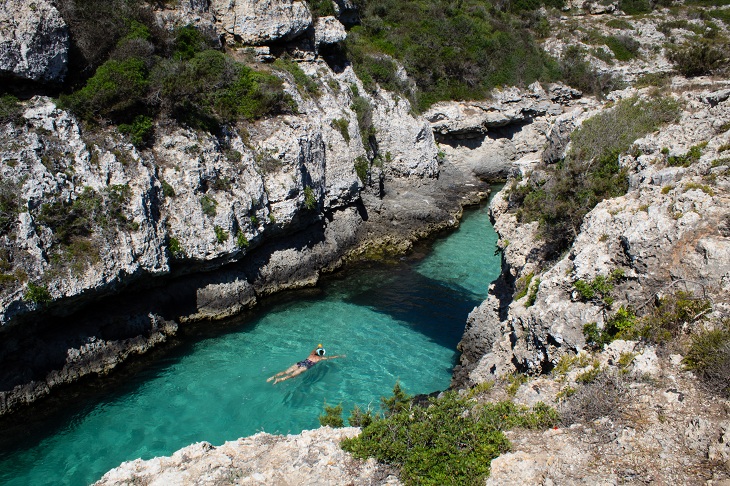 Menorca bietet Besucherinnen und Besuchern besonders empfehlenswerte Schnorchelspots wie Cala Pregonda oder Cavalleria. Menorca bietet Besucherinnen und Besuchern besonders empfehlenswerte Schnorchelspots wie Cala Pregonda oder Cavalleria.