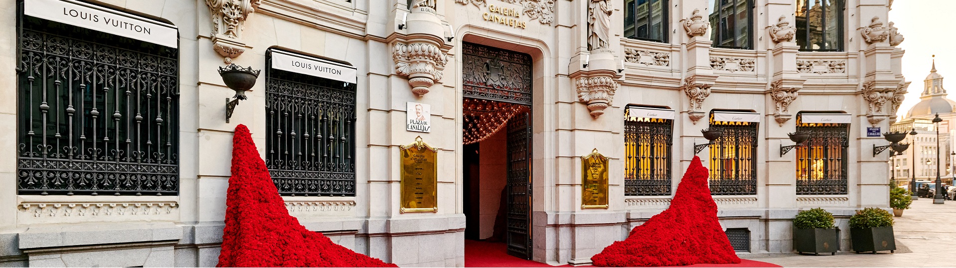 Im ehemaligen Palacio de la Equitativa gelegen, umfasst die Galería Canalejas (Madrid) eine Fläche von 15.000 m2