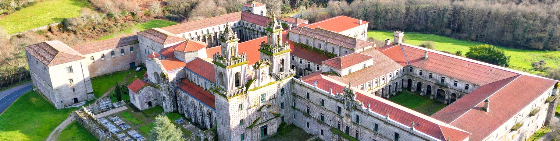 Oseira in Ourense ist berühmt für das Kloster Santa María la Real, ein Zisterzienserjuwel aus dem Jahr 1137, das durch seine Grösse und architektonische Schönheit beeindruckt.