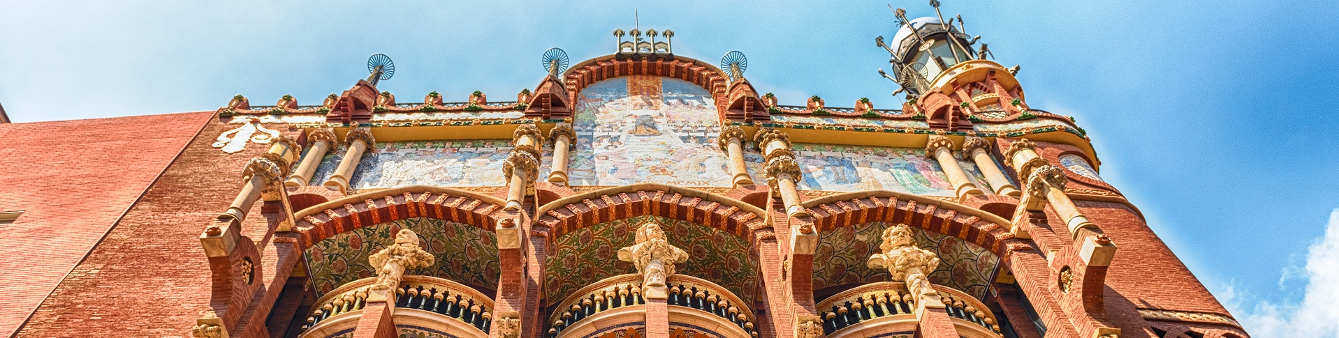 Der Palau de la Música Catalana ist der einzige Konzertsaal, der von der UNESCO zum Weltkulturerbe erklärt wurde, und bietet den Rahmen für unvergessliche Veranstaltungen