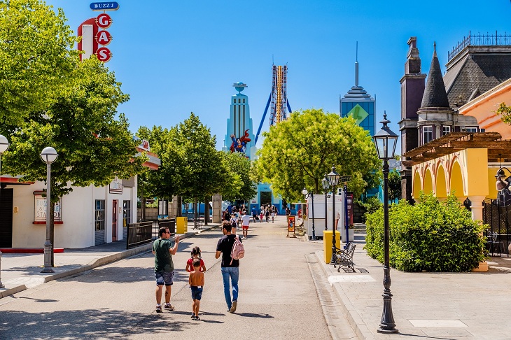 Der Warner-Park überrascht mit einer neuen Stunt-Show und einem neuen Restaurant, wodurch das gastronomische Angebot des Parks erweitert wird