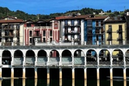 Mercado de Tolosa, referente de la gastronomía y los productos locales de Gipuzkoa Mercado de Tolosa, referente de la gastronomía y los productos locales de Gipuzkoa